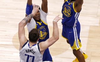 雷速官网-横扫对手助攻全队！胜利无限靠近！