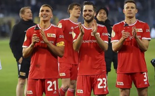 雷速-柏林联合继续征战多特蒙德，看谁能夺得胜利