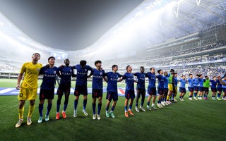 雷速官网-国安主场逆转申花，继续追赶恒大领先