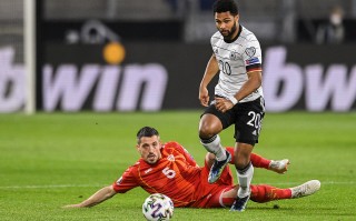 雷速-欧预赛比赛冷暖自知，排名差距越来越小