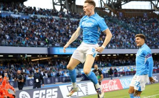 雷速官网-那不勒斯客场力克热那亚，实力强劲