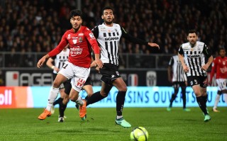 雷速官网下载-圣埃蒂安挑战尼斯，决心拿下比赛