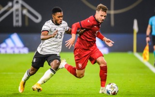 雷速官网-热刺再遇平局，积分继续飙升