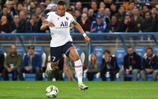 雷速-尼斯主场0-0逼平斯特拉斯堡，稳固积分榜位置