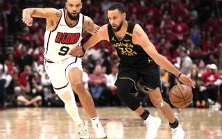 雷速官网下载-勇士逆袭！领先优势一度荡然无存，却反超取胜