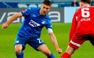 雷速-霍芬海姆主场告捷，展现强大战斗力