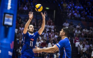 雷速-伊拉斯特琳堕入低谷，法国联赛风雨飘摇