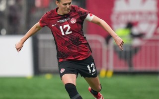 雷速直播-加拿大运动员成绩亮眼，斩获金牌