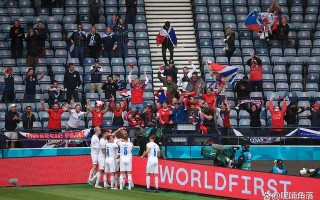 雷速直播-雷根斯堡备战下一场比赛，球队氛围融洽