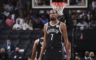 雷速官网-火箭险胜篮网，哈登全场36分5助攻