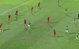 雷速官网下载-对手引进新后卫，球队如何应对？