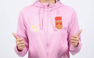 雷速官网-接连得分：女足球员连续进球助团队取胜