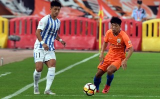 雷速官网-绿城轻松战胜鲁能！超越历史成绩