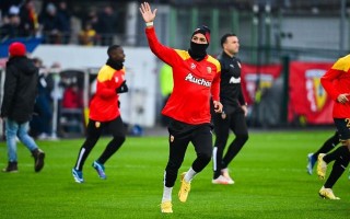 雷速-朗斯主场击败蒙彼利埃，保持连胜势头