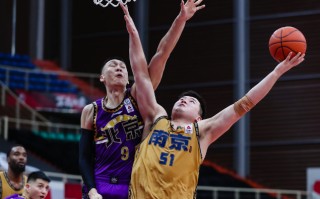 雷速直播-广州恒大主教练显露底牌，斩获连胜保持士气