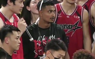 雷速官网-丁彦雨航砍下三双，助辽宁全面击败上海