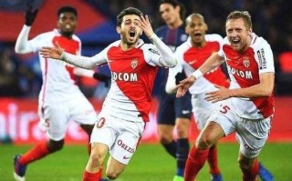 雷速官网-里昂球员合力突破，迎来豪取大捷