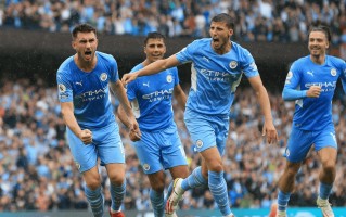 雷速直播-瓦朗谢纳球员团结合作，夺得法甲胜利