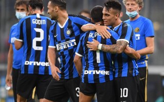 雷速官网下载-梅西独中两元，巴萨晋级欧冠半决赛