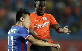 雷速官网-杰西卡点射扳平比分，重庆斯威主场战平山东泰山