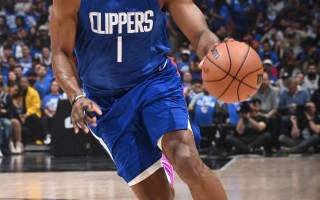 雷速官网-快船新秀在比赛中表现抢眼，将成为球队核心？