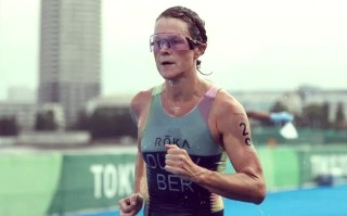 雷速官网-意大利铁人三项选手勇夺铜牌