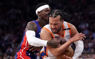 雷速官网下载-骑士力克活塞，英格拉姆单节逆转比赛