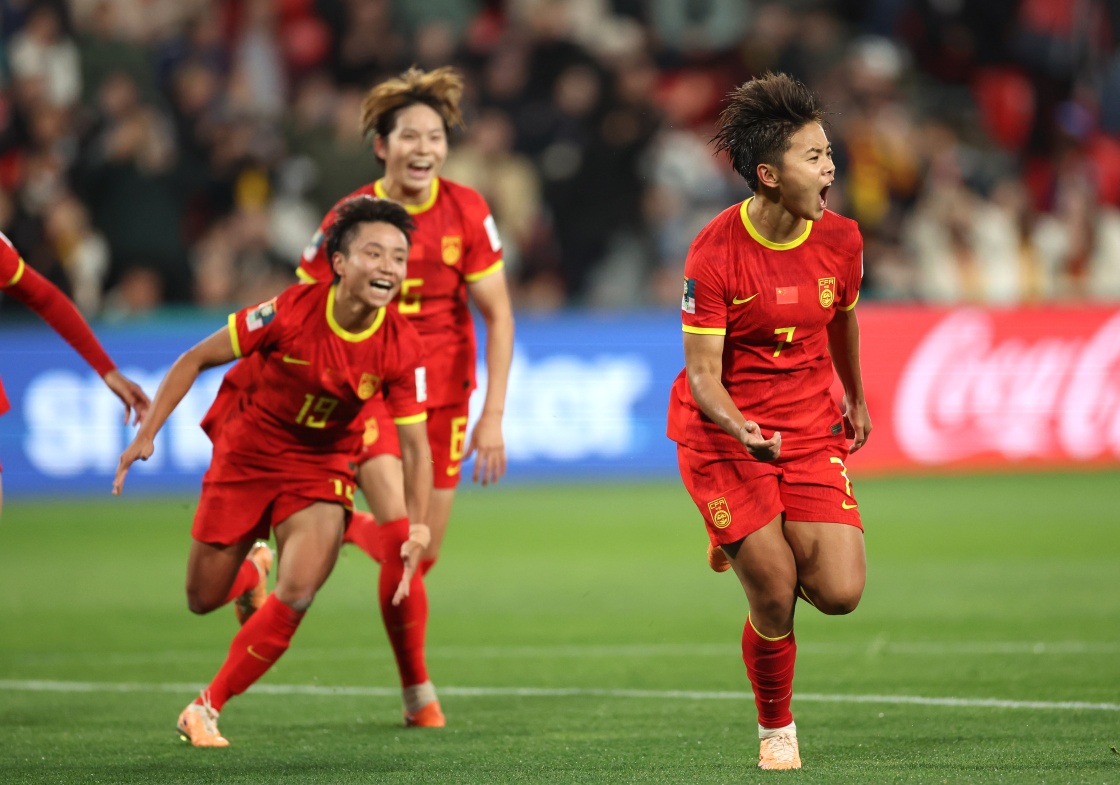 雷速-女足比赛中，中国队赢得胜利-第1张图片-雷速官网