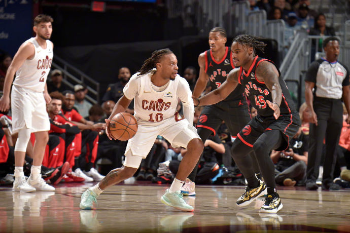 雷速-骑士大胜猛龙,取得系列赛首胜-第1张图片-雷速官网 雷速-骑士大胜猛龙,取得系列赛首胜-第1张图片-雷速官网