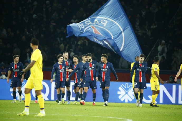 雷速官网-巴黎圣日耳曼客场痛击,轻取胜利-第2张图片-雷速官网 雷速官网-巴黎圣日耳曼客场痛击,轻取胜利-第2张图片-雷速官网