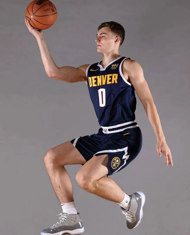 雷速直播-掘金队年轻球员崭露头角,逐渐融入球队战术体系-第1张图片-雷速官网 雷速直播-掘金队年轻球员崭露头角,逐渐融入球队战术体系-第1张图片-雷速官网