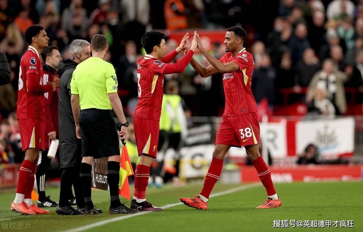 雷速直播-利物浦在英格兰顶级联赛中继续保持领先-第1张图片-雷速官网