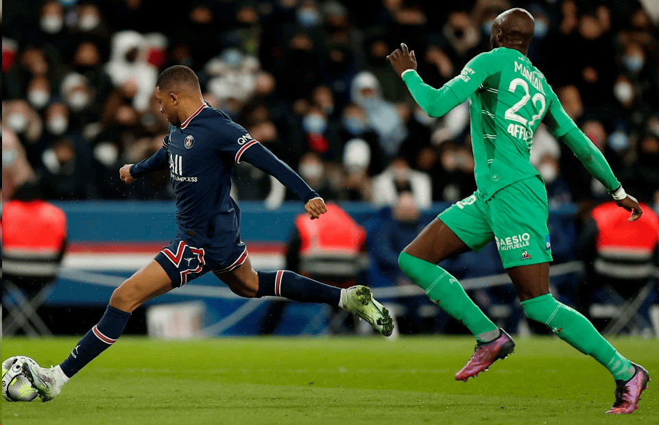 雷速直播-瓦朗谢纳球员团结合作，夺得法甲胜利-第2张图片-雷速官网