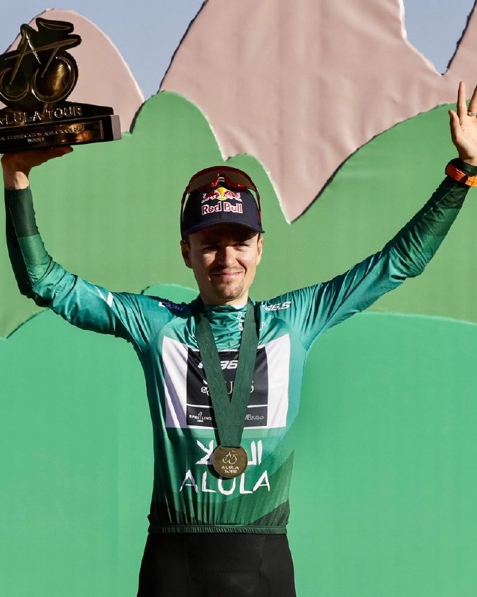 雷速-沙特自行车选手突围，冲刺前五-第2张图片-雷速官网