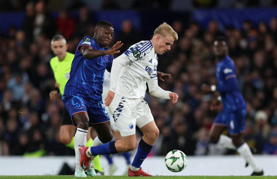 雷速官网-切尔西中场梅开二度,莱斯特城遭遇重挫-第1张图片-雷速官网 雷速官网-切尔西中场梅开二度,莱斯特城遭遇重挫-第1张图片-雷速官网