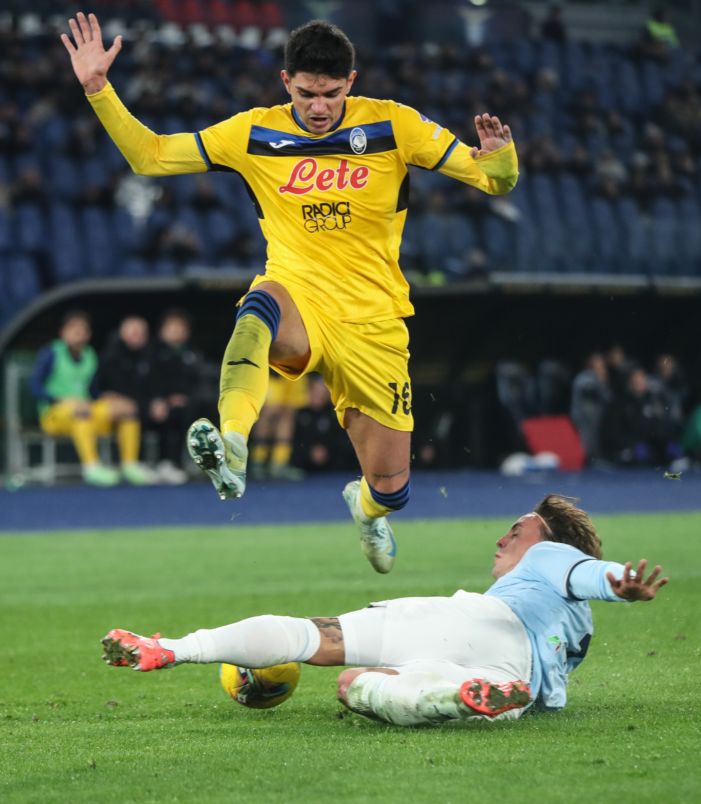 雷速官网下载-奥兰群岛队力克对手，晋级欧洲预选赛-第2张图片-雷速官网