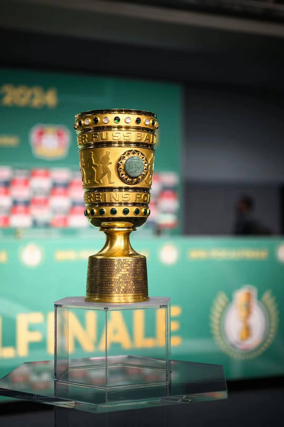 雷速官网-勒沃库森队获得一场惊险胜利-第1张图片-雷速官网