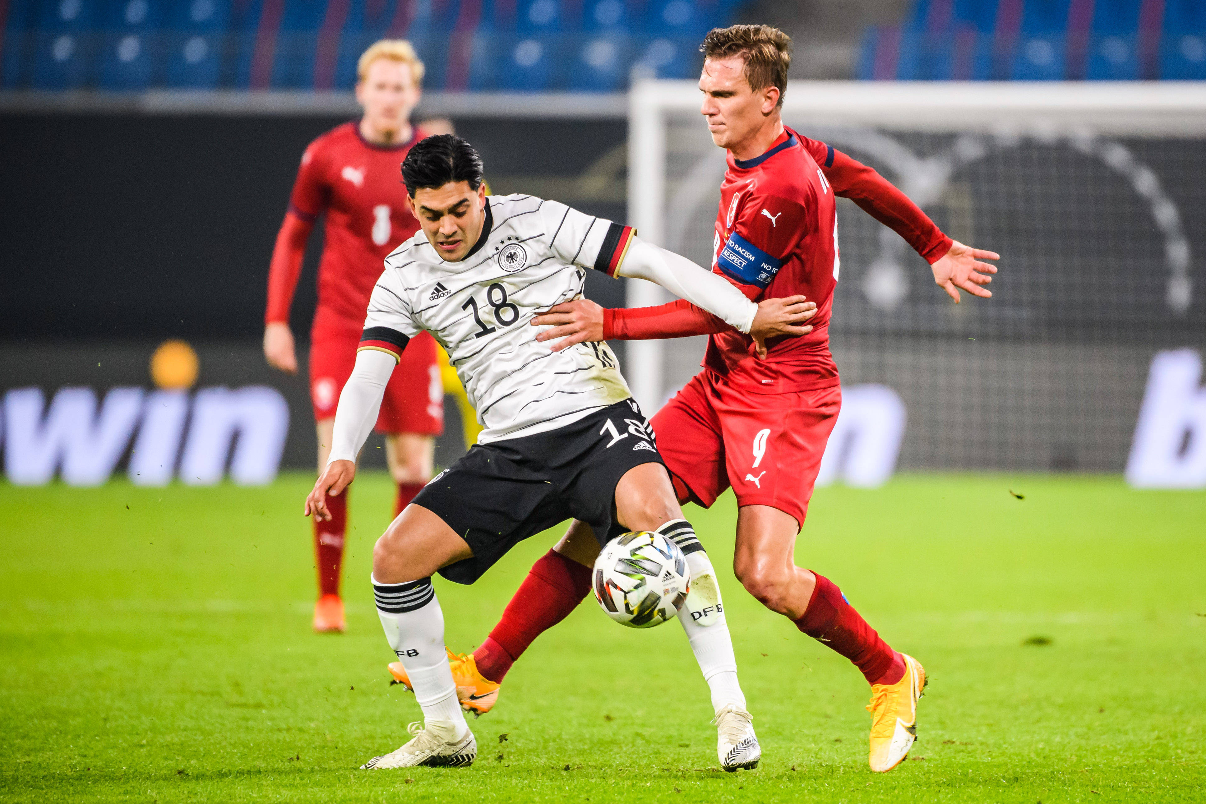 雷速官网下载-捷克战胜奥地利,晋级欧锦预赛淘汰赛-第2张图片-雷速官网 雷速官网下载-捷克战胜奥地利,晋级欧锦预赛淘汰赛-第2张图片-雷速官网