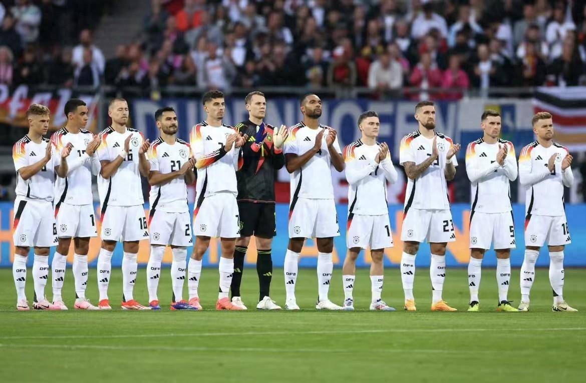 雷速官网-英格兰主场大胜克罗地亚,坚定实力争夺欧洲冠军-第2张图片-雷速官网 雷速官网-英格兰主场大胜克罗地亚,坚定实力争夺欧洲冠军-第2张图片-雷速官网