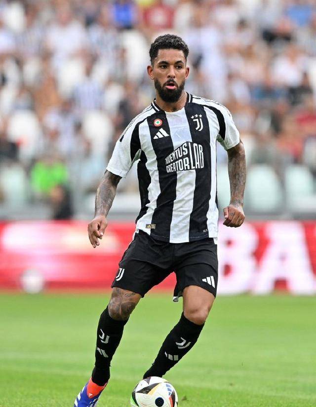 雷速官网-尤文图斯遭遇打击，球队士气低迷-第1张图片-雷速官网