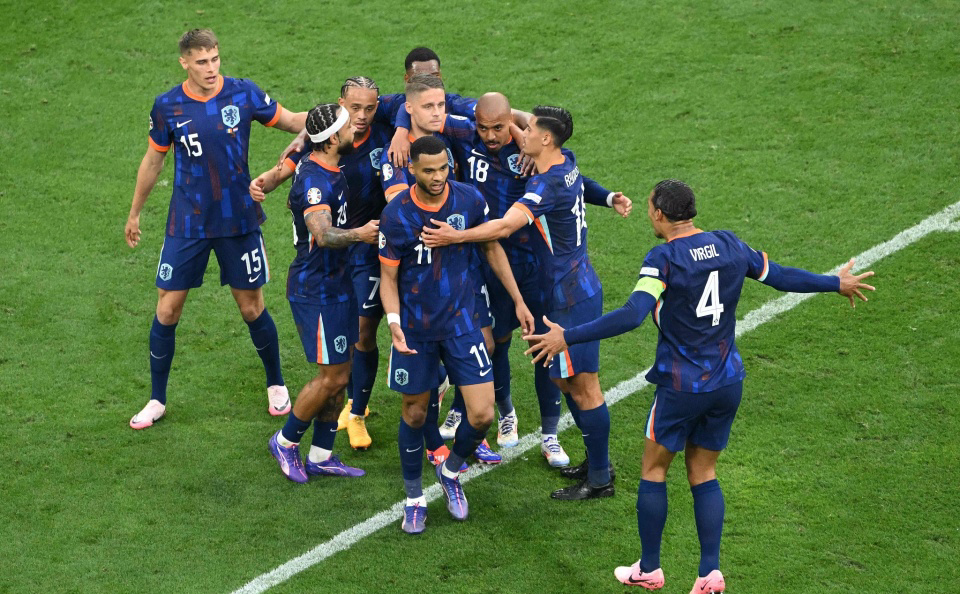 雷速官网下载-荷兰国家队晋级欧锦赛半决赛-第1张图片-雷速官网 雷速官网下载-荷兰国家队晋级欧锦赛半决赛-第1张图片-雷速官网