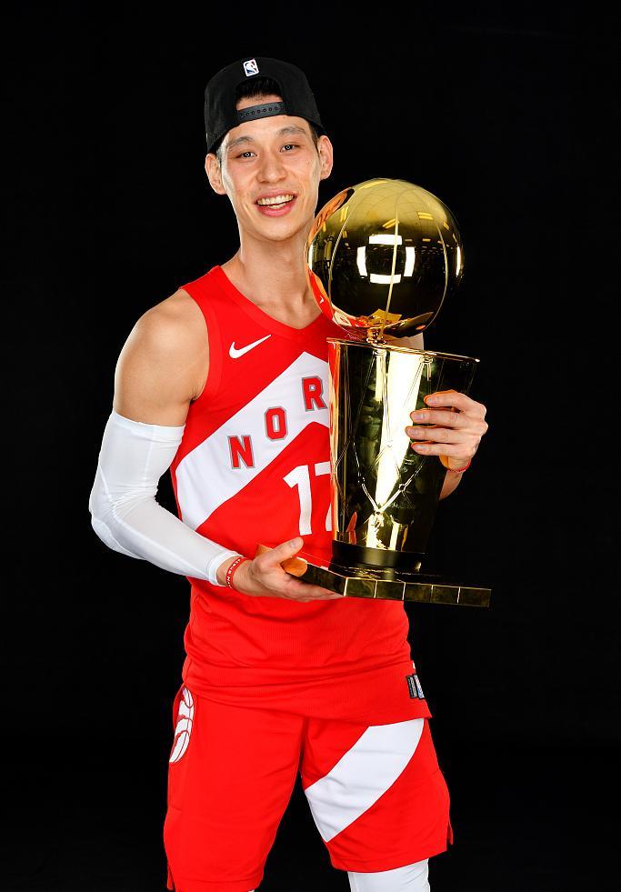 雷速-猛龙主帅谈林书豪表现:表现出色,给球队带来正能量-第2张图片-雷速官网 雷速-猛龙主帅谈林书豪表现:表现出色,给球队带来正能量-第2张图片-雷速官网