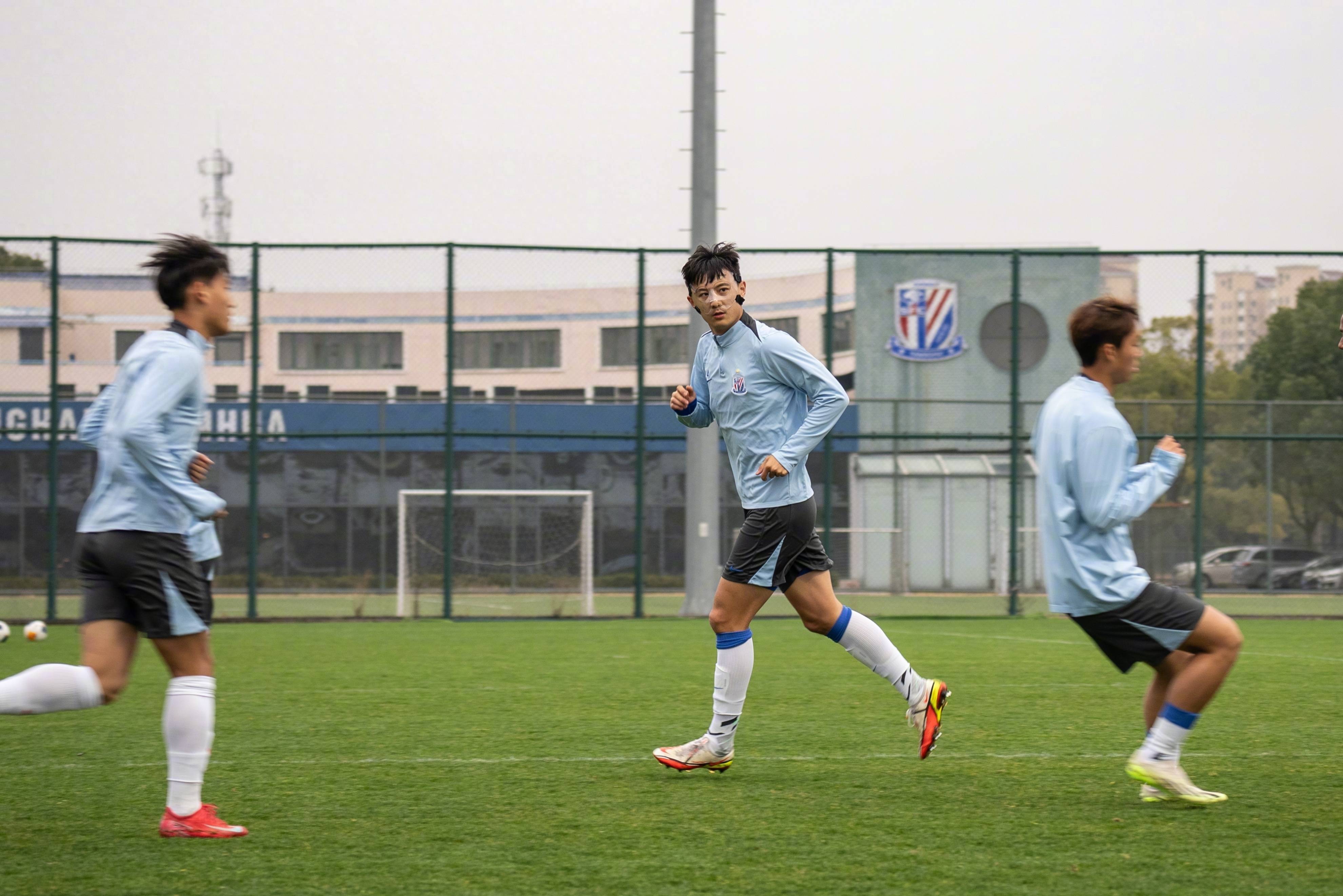 雷速官网下载-中超赛季关键战事紧张展开-第1张图片-雷速官网