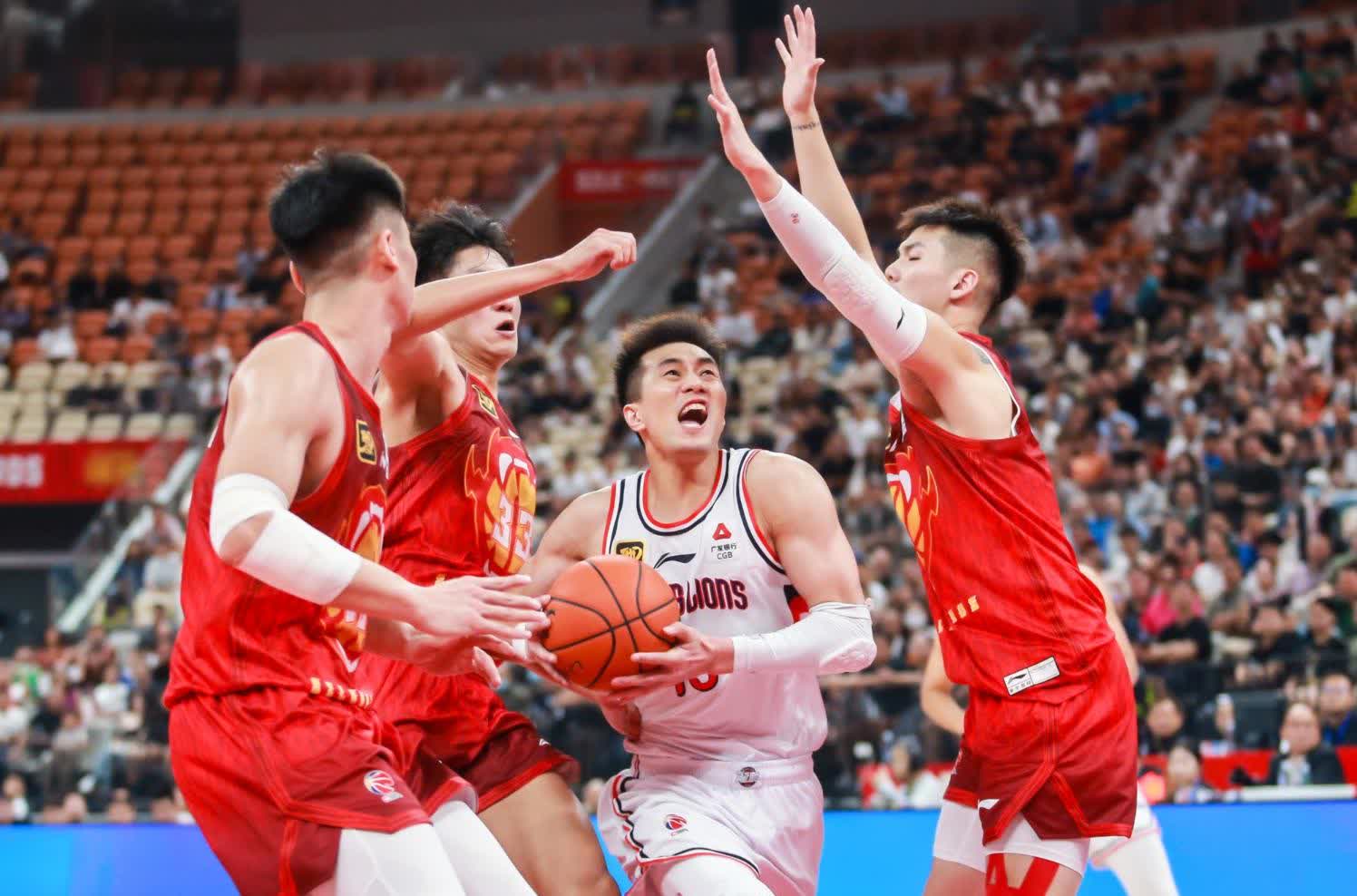 雷速官网-广州队全力以赴,最终力克对手-第1张图片-雷速官网 雷速官网-广州队全力以赴,最终力克对手-第1张图片-雷速官网