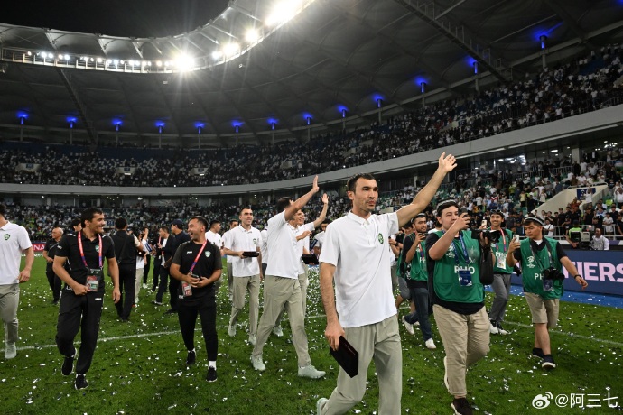 雷速官网-阿联酋球队在国际赛事中取得突破性胜利-第1张图片-雷速官网 雷速官网-阿联酋球队在国际赛事中取得突破性胜利-第1张图片-雷速官网