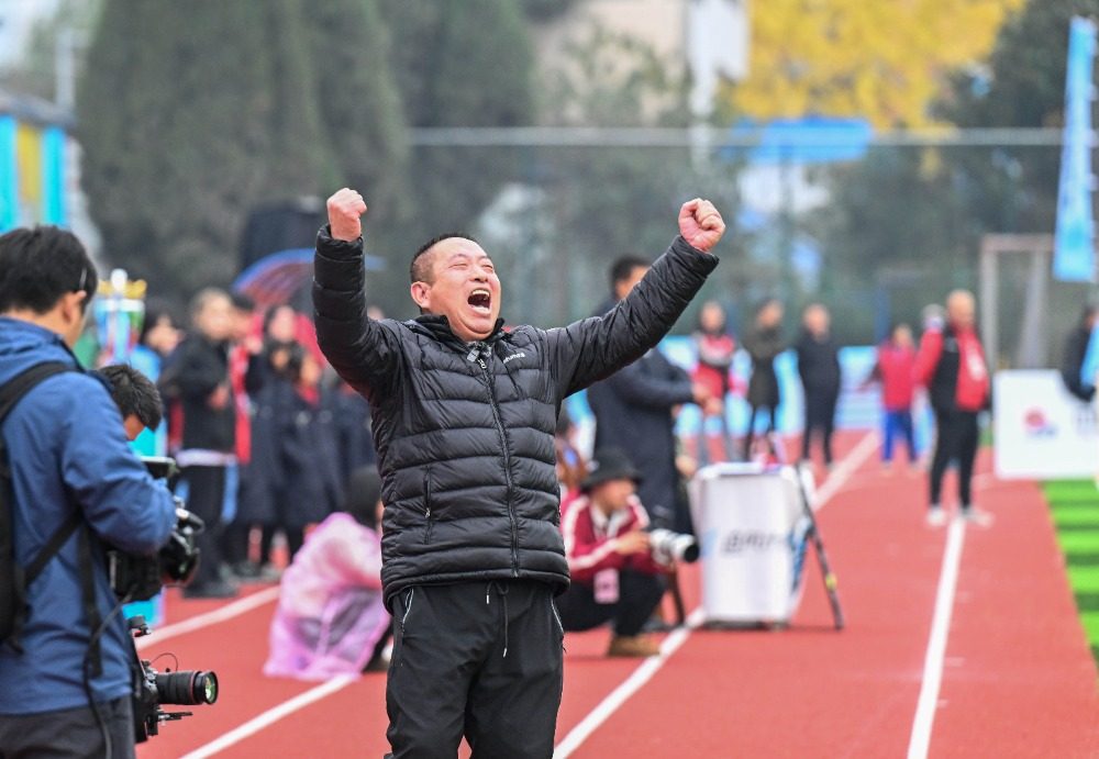 雷速官网-迸发出的梦想之光,闪耀在赛场-第1张图片-雷速官网 雷速官网-迸发出的梦想之光,闪耀在赛场-第1张图片-雷速官网