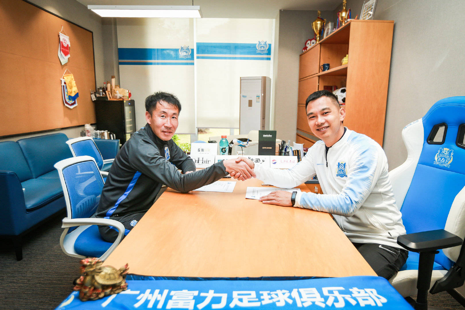 雷速官网-广州富力勇夺胜利，积极调整战术体能！-第1张图片-雷速官网