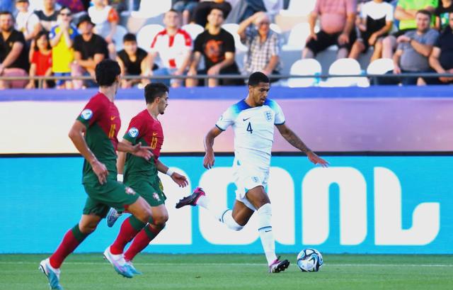 雷速-英格兰球队在重要比赛中获得胜利-第1张图片-雷速官网 雷速-英格兰球队在重要比赛中获得胜利-第1张图片-雷速官网