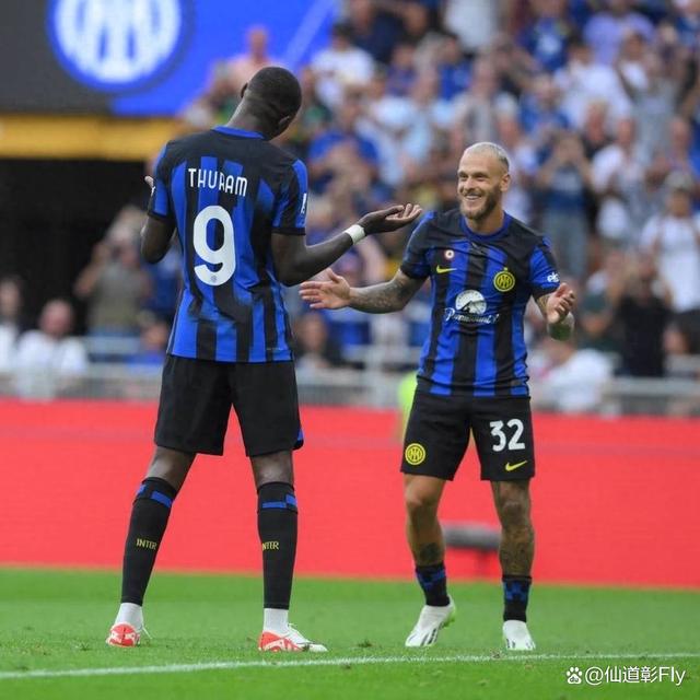 雷速官网-制胜关键！球员灵活应对紧要时刻-第2张图片-雷速官网