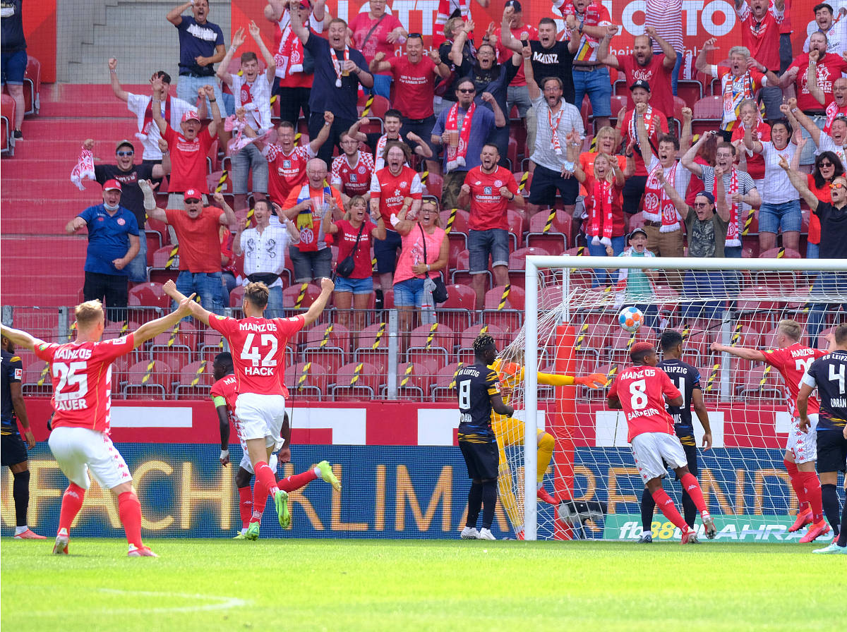 雷速官网-美因茨连续不胜，保级形势堪忧-第2张图片-雷速官网